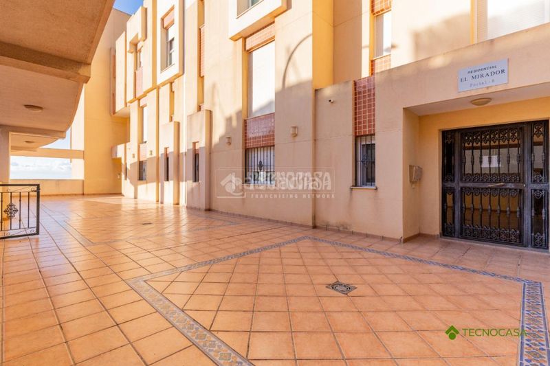 Foto 621bf3d9-1120-4e07-8e9b-29ed8d039730. Pis a El Puerto Roquetas de Mar