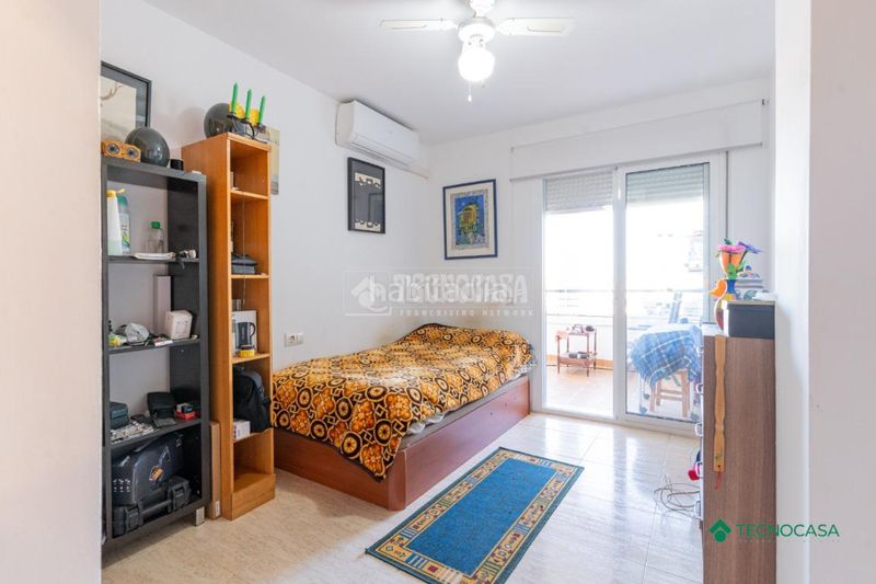 Foto f64af3d5-3456-4556-bc11-0838cf5c6b0e. Pis a El Puerto Roquetas de Mar