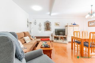 Flat in El Parador de las Hortichuelas. Piso en venta en roquetas de mar  aguadulce