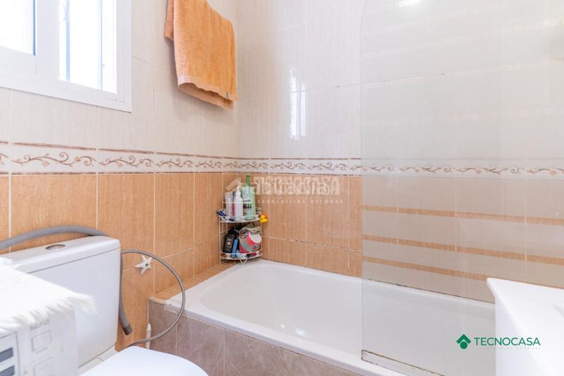 Foto f53964e3-82ac-4d99-a2fe-50d5cfc85e37. Pis amb aparcament piscina a Aguadulce Norte Roquetas de Mar