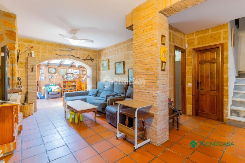Foto a1b05828-8084-45b6-aed0-ef4bc14a38e8. Casa amb piscina a Aguadulce Norte Roquetas de Mar