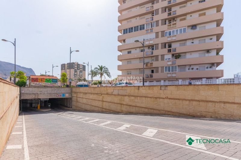 Foto cce62452-847f-4122-aeab-f1b1b350eb7e. Aparcament cotxe a Aguadulce Sur Roquetas de Mar