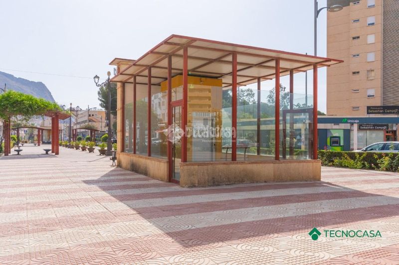 Foto f44718b5-94a7-41c0-a15f-ba20d1e5c485. Aparcament cotxe a Aguadulce Sur Roquetas de Mar