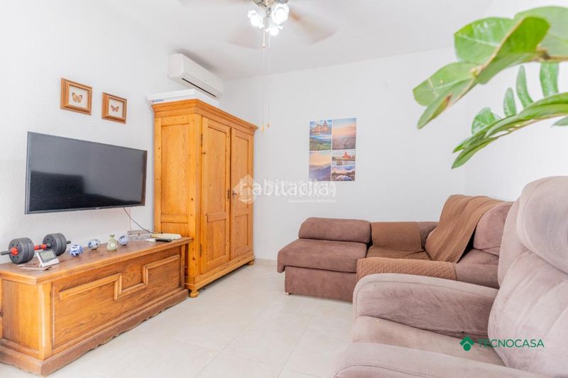 Foto 3ef5a1d8-a275-49e1-9e72-25e9798281d2. Casa bifamiliare con parcheggio in Aguadulce Norte Roquetas de Mar