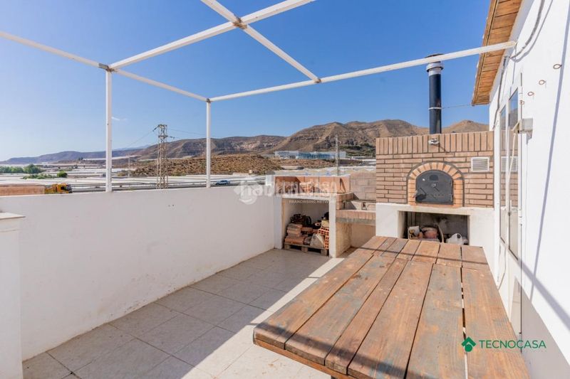Foto ca46d508-95c5-4972-9ce4-a45826318c2e. Casa bifamiliare con parcheggio in Aguadulce Norte Roquetas de Mar