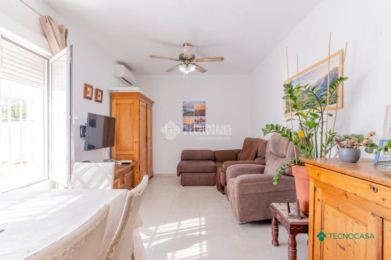 Foto ca725ccc-71c8-4fe9-ac8f-99e3afeb2972. Casa bifamiliare con parcheggio in Aguadulce Norte Roquetas de Mar