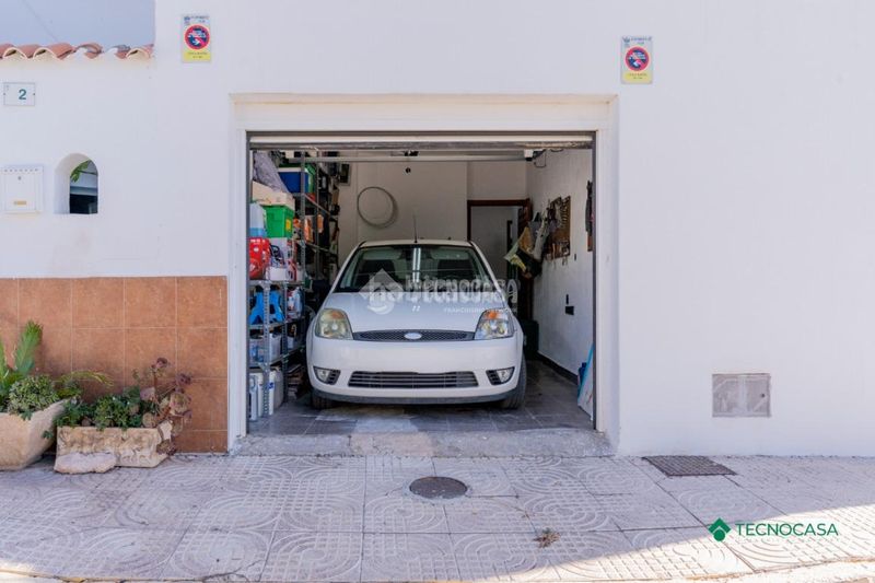 Foto fd47daaf-4cb9-451f-95ee-b019256f398d. Casa bifamiliare con parcheggio in Aguadulce Norte Roquetas de Mar