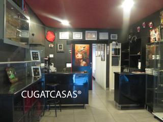Local Comercial a Raval. Local y vivienda con terraza en el centro