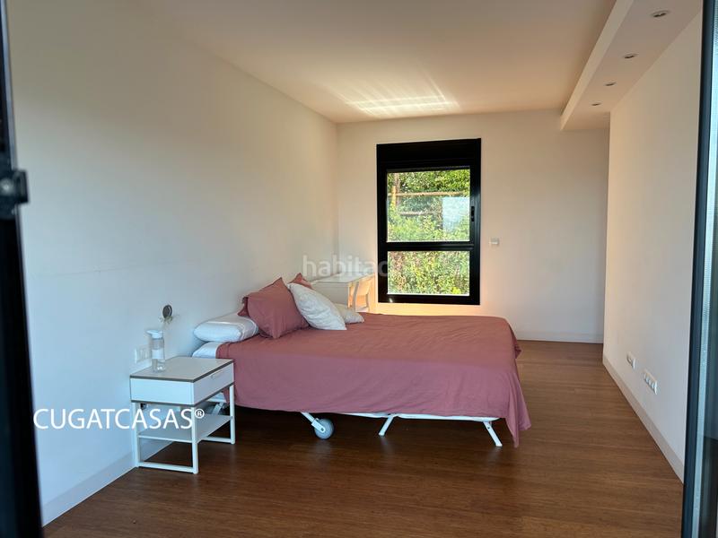 Foto 4c86d589-ad25-41b0-81ac-128a52427bf8. Chalet with fireplace heating parking in La Floresta Sant Cugat del Vallès