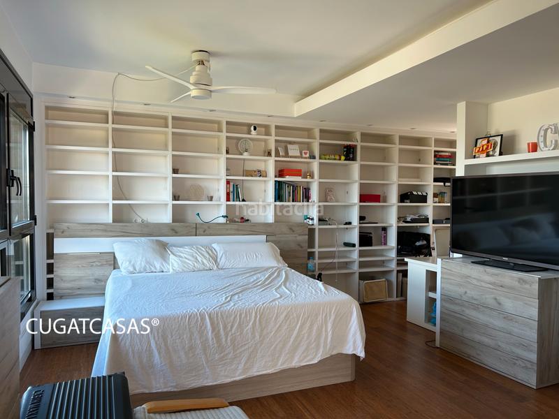 Foto b9fc2393-e9b8-43d0-964a-b3fcc14ee042. Chalet with fireplace heating parking in La Floresta Sant Cugat del Vallès