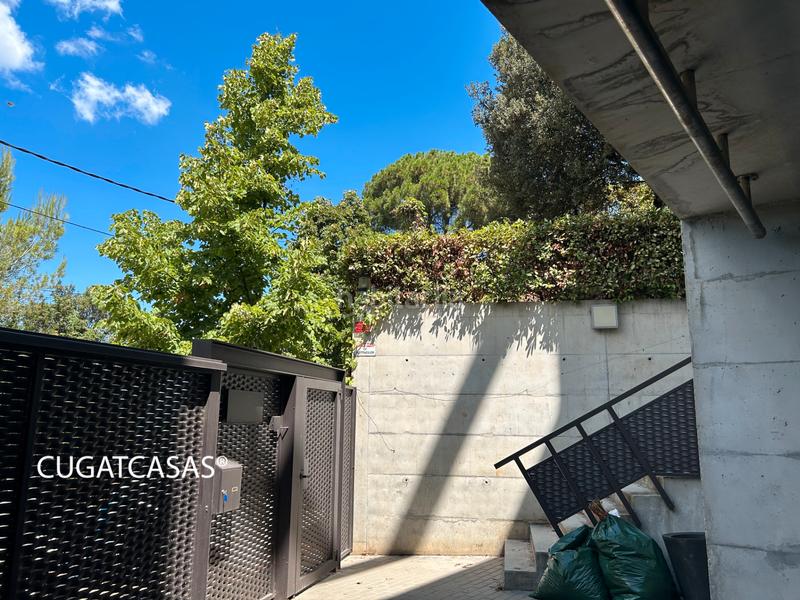 Foto a6e84c21-ba97-4f4c-a752-edb5f3e16ec2. Xalet amb xemeneia calefacció aparcament a La Floresta Sant Cugat del Vallès