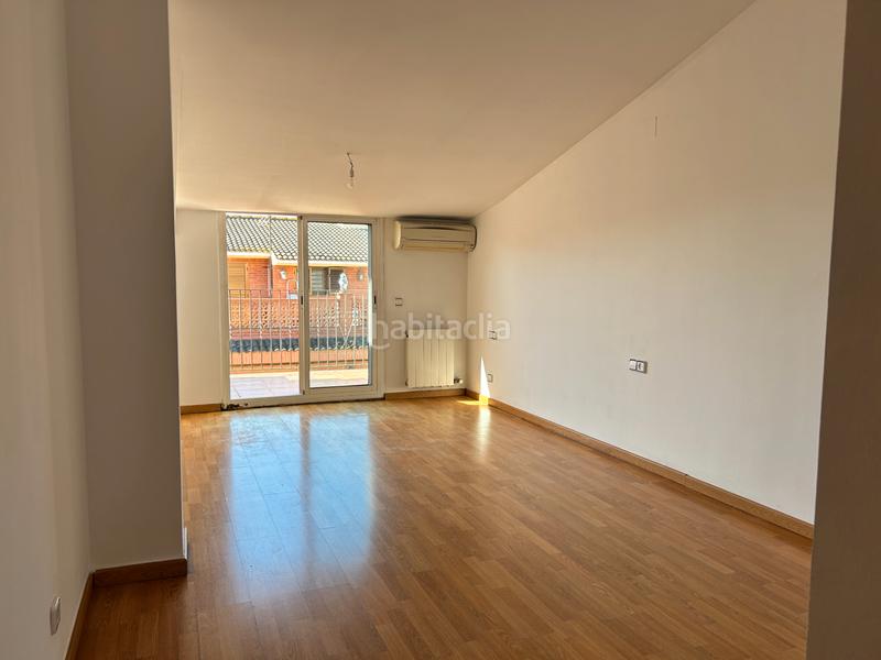 Foto 57a35a1e-4ab2-4fe8-b40c-8f831e5fe612. Etagenwohnung mit heizung parking in Ca n´Oriol Rubí