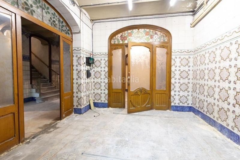 Foto b2436564-c754-4fa6-a6ba-e724f9610888. Planta baixa a Centre Sabadell