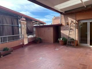 Edifici a Ca n'Oriac. Edificio con local y vivienda para reformar a su gusto