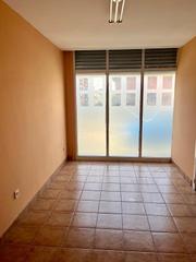 Lloguer Local Comercial a Can Rull. Local comercial en alquiler  can rull