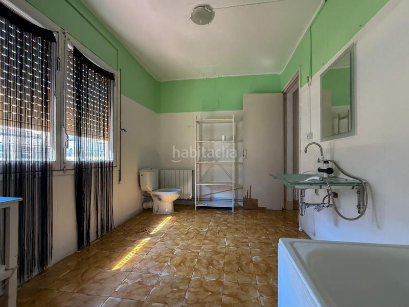 Foto d0abff80-ff02-4cc4-b808-41c8ed4e51f1. Casa a Creu Alta Sabadell