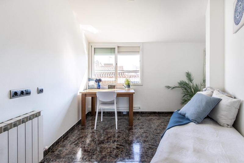 Foto dfd4f0b1-535c-4388-a3ac-fdcc03561e9d. Dúplex maravilloso dúplex de 5 habitaciones y 2 terrazas junto al corte inglés en Sabadell