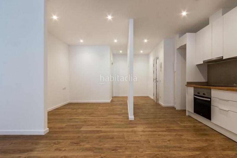 Foto 0348d43f-2d11-46a4-a9a5-565fa606dd5b. Planta baja apartamento en planta baja tipo loft, en el Eixample en Sabadell