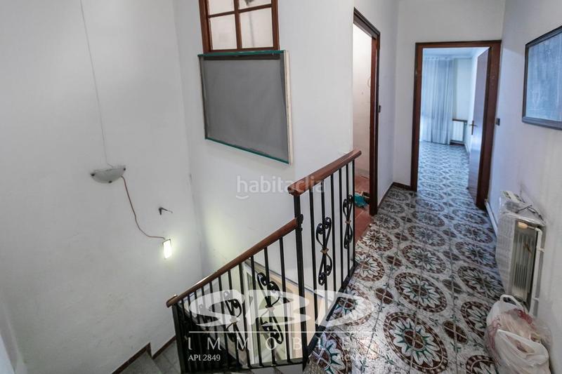 Foto 3f25cf3e-525f-446c-8bcc-18a9cdefe2b5. Casa in Centre Sabadell