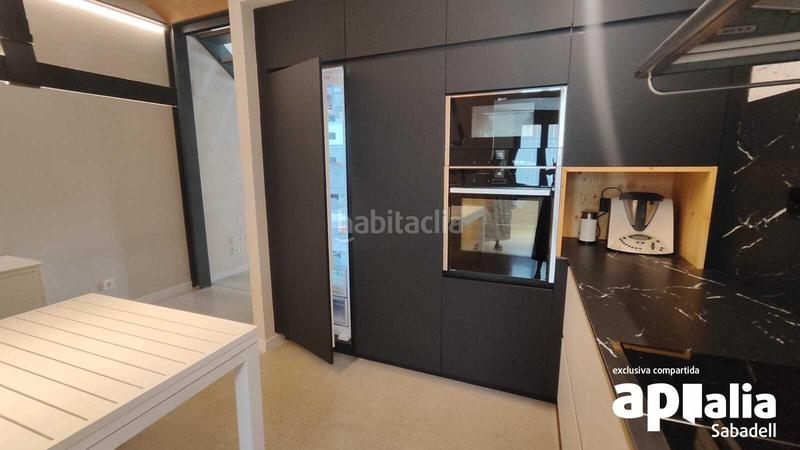 Foto 07d4a123-7e83-4267-ae70-32fdd2404759. Casa amb calefacció piscina a Gràcia Sabadell