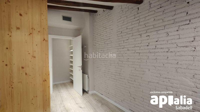 Foto 89431210-9e44-4308-ab74-3a44dcc69a7b. Casa amb calefacció piscina a Gràcia Sabadell