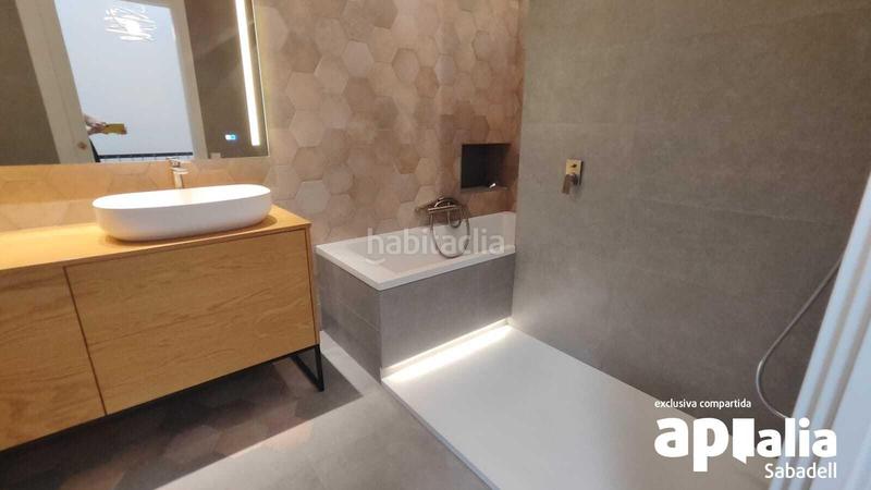 Foto d051ce7f-4263-43cc-a5e0-03d7c664ea92. Casa amb calefacció piscina a Gràcia Sabadell