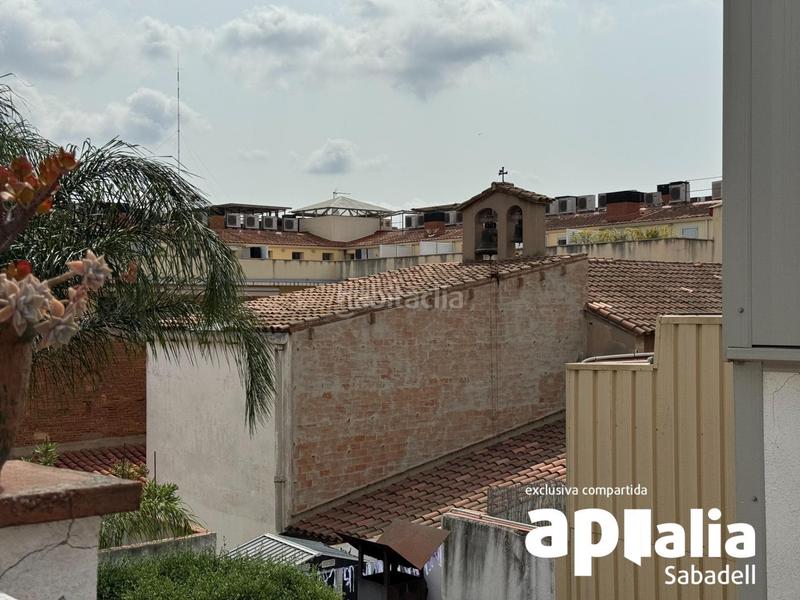 Foto 2c9039c4-3a80-4a7b-9294-f409a52e90bc. Casa a schiera con riscaldamento in Gràcia Sabadell