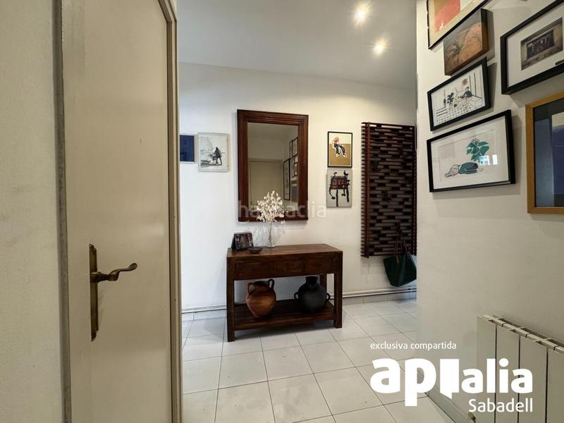 Foto b31f83e9-690b-4c69-af69-f765e27e886d. Casa a schiera con riscaldamento in Gràcia Sabadell