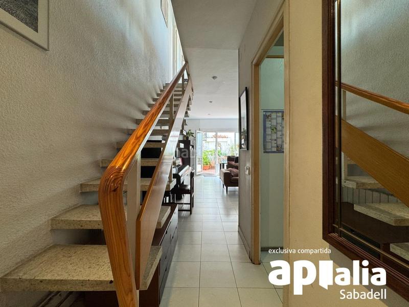 Foto fcbeec30-dd09-4354-bf27-d6f5076d944b. Casa a schiera con riscaldamento in Gràcia Sabadell