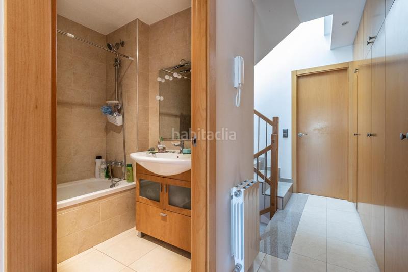 Foto a236ec10-59c8-434e-9695-4edb890baf89. Semi detached house with heating parking in La Romànica Barberà del Vallès