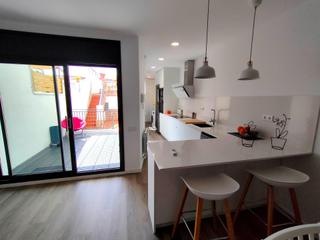 Casa a Serra d'en Camaró. Espectacular casa reformada de 5 habitaciones en serra camaro  h