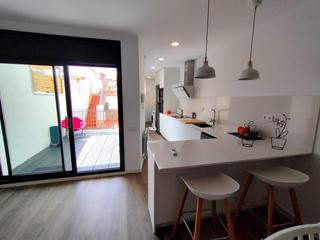 Maison à Serra d'en Camaró. Espectacular casa reformada de 5 habitaciones en serra camaro  h