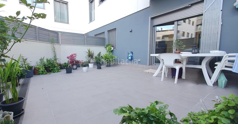 Foto 40f51159-3d1d-4ed9-91bd-f38f06f3fbbc. Erdgeschoss mit heizung pool in Eixample Sabadell