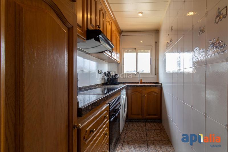 Foto f9cc6cad-8a7d-4083-844e-0e2d4e6f8b92. Etagenwohnung mit heizung in Torre-romeu Sabadell