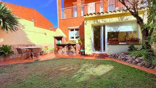 Haus in Can Deu. Casa en venta en sant julia, sabadell