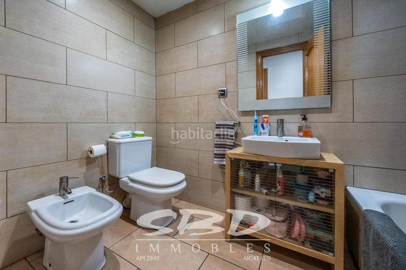 Foto e2f97080-86b2-4157-ad47-57b2bae546f3. Pis amb calefacció a Campoamor Sabadell