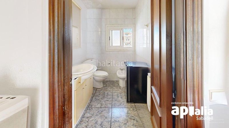 Foto 1157ab99-d9ea-466b-93ca-a3a41875a984. Casa amb aparcament a Creu de Barberà Sabadell