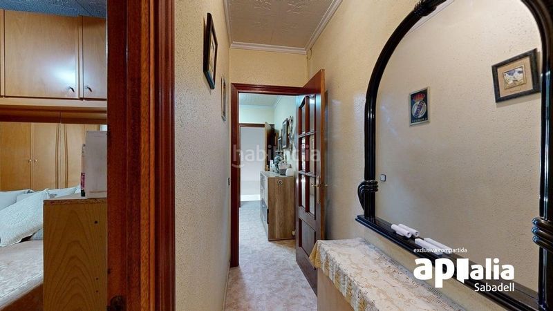 Foto 6f2e90d3-3923-4c60-af45-4e3f4ca64c00. Casa amb aparcament a Creu de Barberà Sabadell