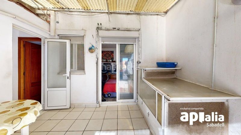 Foto 73d613c4-c086-4afd-bbdc-f8d83f176873. Casa amb aparcament a Creu de Barberà Sabadell