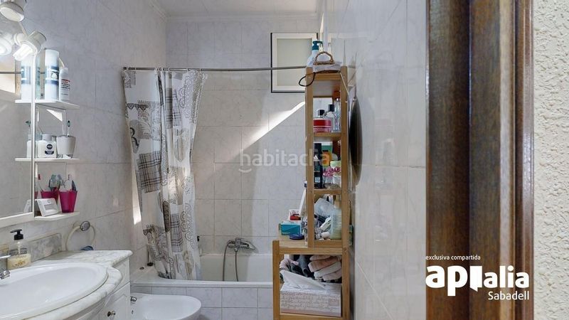 Foto 7660c2ea-3d46-4a85-8087-ca833eccbc34. Casa amb aparcament a Creu de Barberà Sabadell