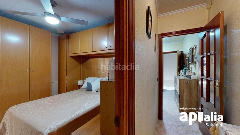 Foto cf989937-161d-4f9f-b522-bab08ccba522. Casa amb aparcament a Creu de Barberà Sabadell