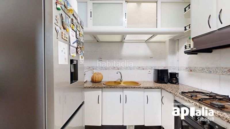 Foto cfd7e0a9-0877-4b8e-a370-190d2923db5c. Casa amb aparcament a Creu de Barberà Sabadell