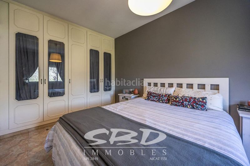 Foto 11ddbb68-255d-4282-8847-53764cb553e6. Casa amb aparcament a Serra d'en Camaró Sabadell