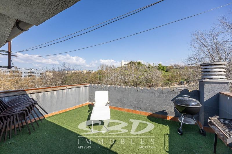 Foto 286caba2-45ce-4c7a-a551-68bf741605ae. Casa amb aparcament a Serra d'en Camaró Sabadell