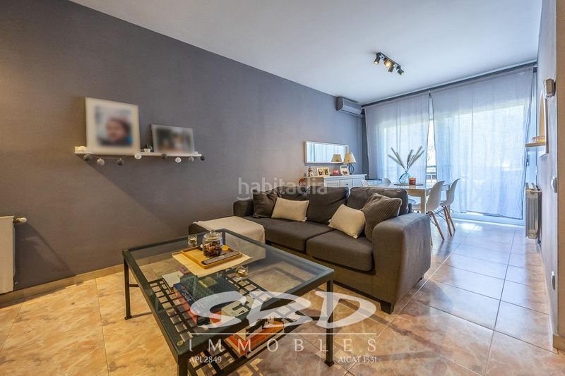 Foto 8b43bd70-9d7a-4c0e-a2a4-0f5a6cbbb0eb. Casa amb aparcament a Serra d'en Camaró Sabadell