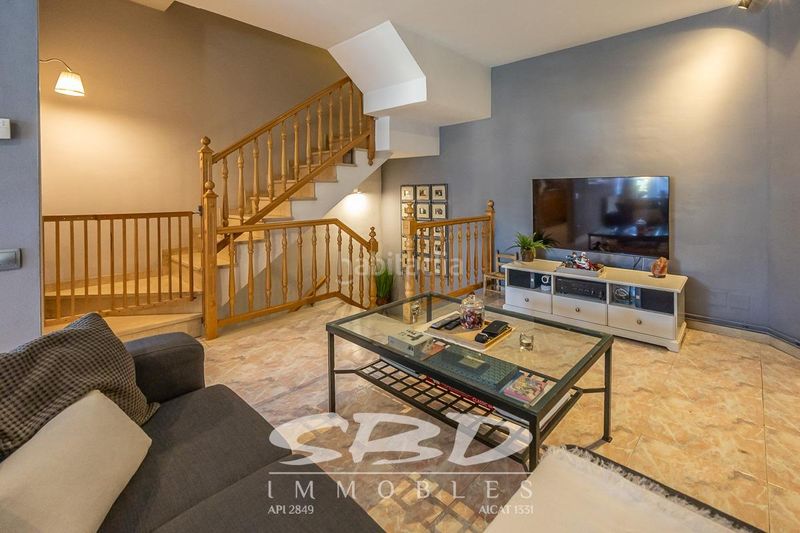 Foto 9a026eff-5ff9-4114-8bdc-55f1c62d6e81. Casa amb aparcament a Serra d'en Camaró Sabadell