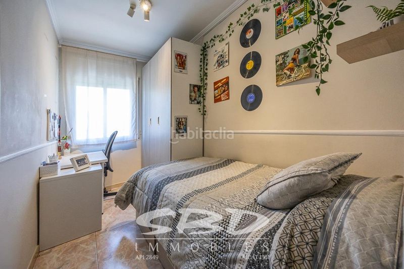 Foto b4e0ba03-8bba-49f6-bc12-2dbb6af13c4a. Casa amb aparcament a Serra d'en Camaró Sabadell