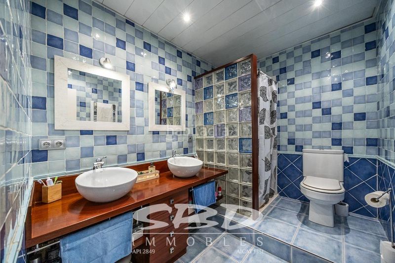 Foto b9fd1028-2698-45f7-b364-d5e6ed25398a. Casa amb aparcament a Serra d'en Camaró Sabadell