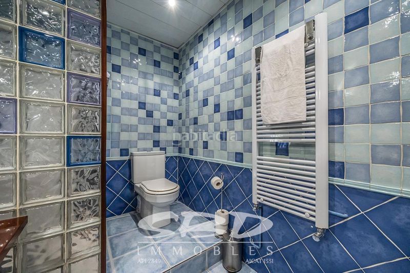 Foto bbafa3e5-9ef5-461f-a192-bc4fccfb5f82. Casa amb aparcament a Serra d'en Camaró Sabadell