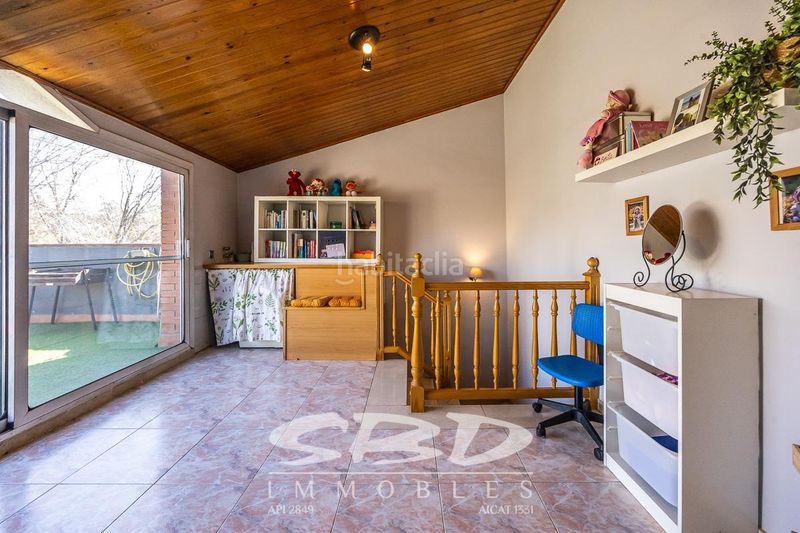 Foto e0adde3b-ff05-4d3e-971e-2c07270fef42. Casa amb aparcament a Serra d'en Camaró Sabadell